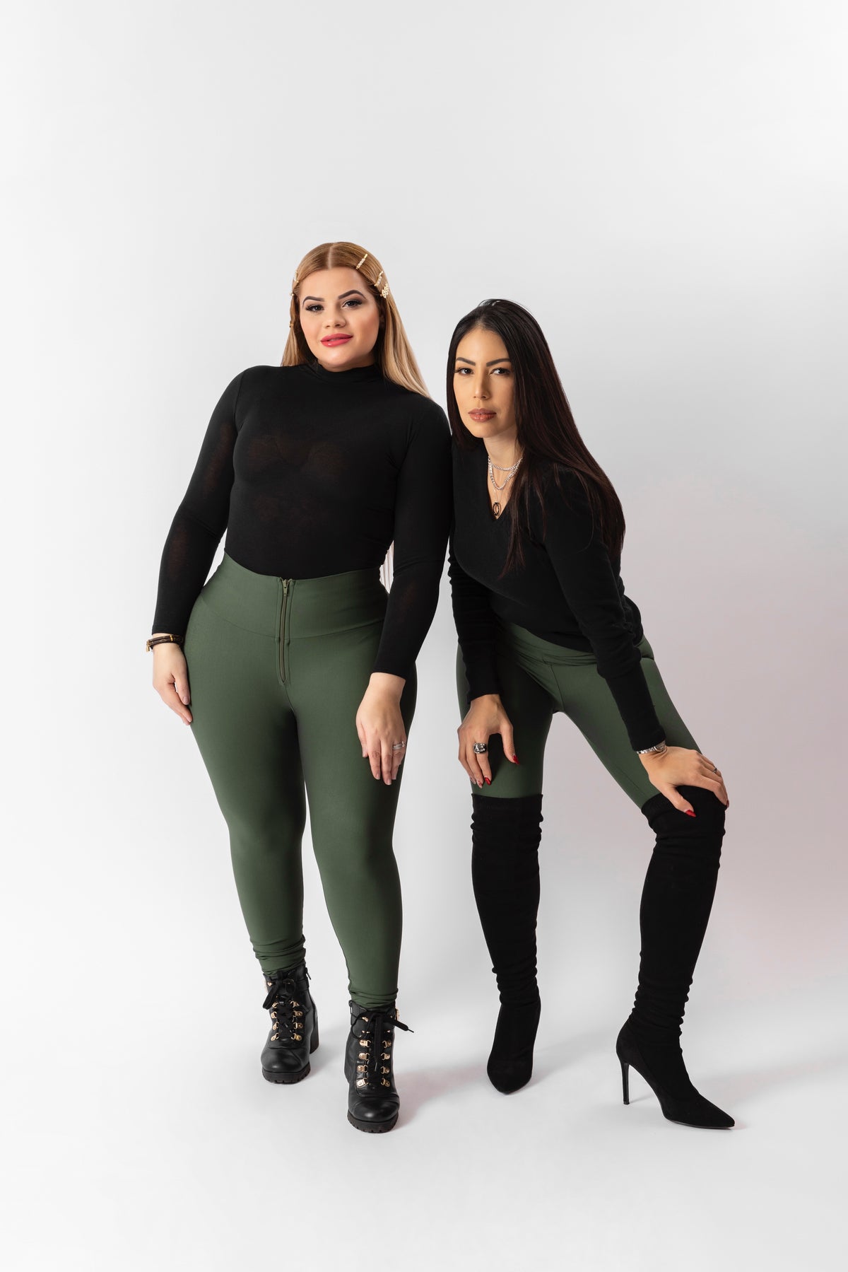 High-Waisted Karlyshh Olive Leggings with zipper
